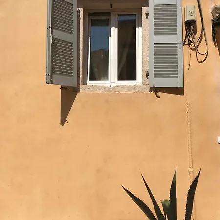 Phaedra's Apartment *